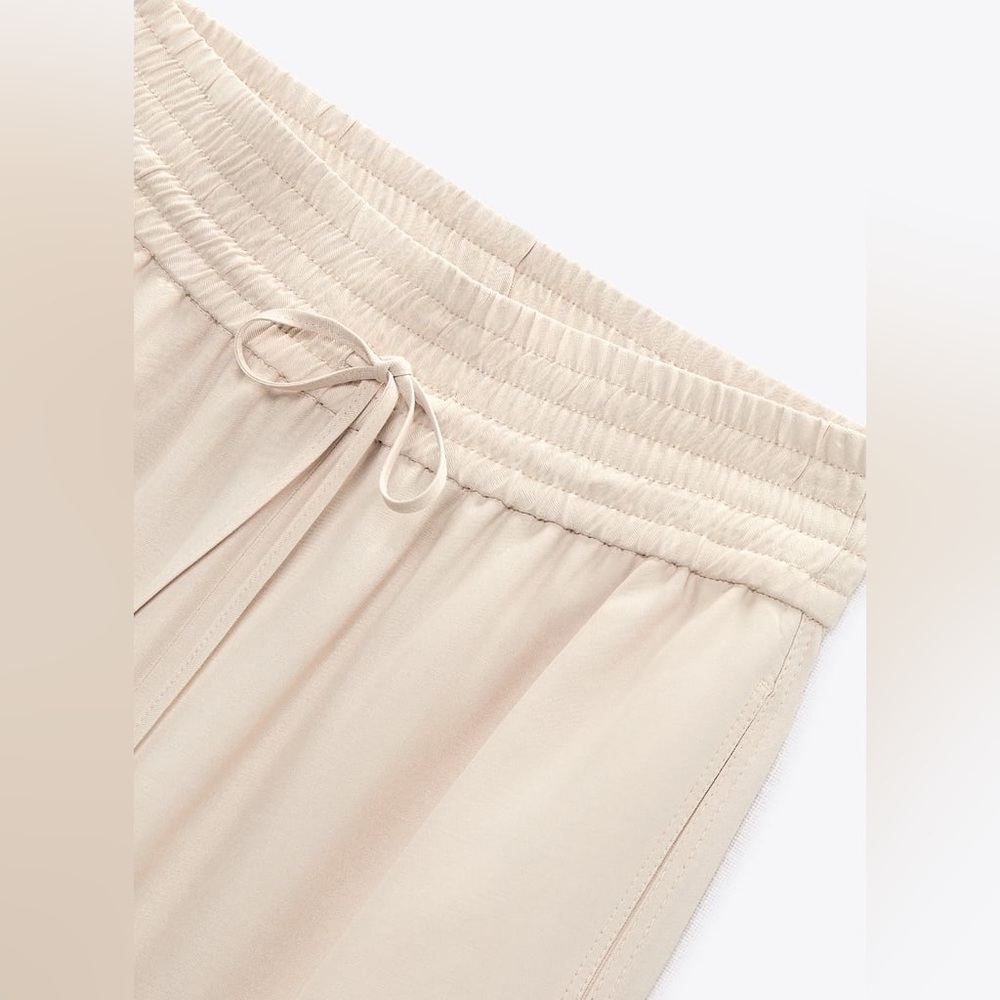 NWT. Zara Beige Viscose Wide-Leg Flowing High-Waist Trousers. Size L. - Picture 7 of 11